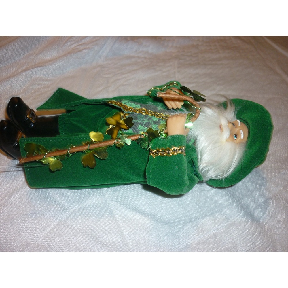 St‎ Patricks Day Leprechaun Doll Green Velvet Gold Trim Shamrock Staff 10 inch - Picture 5 of 7